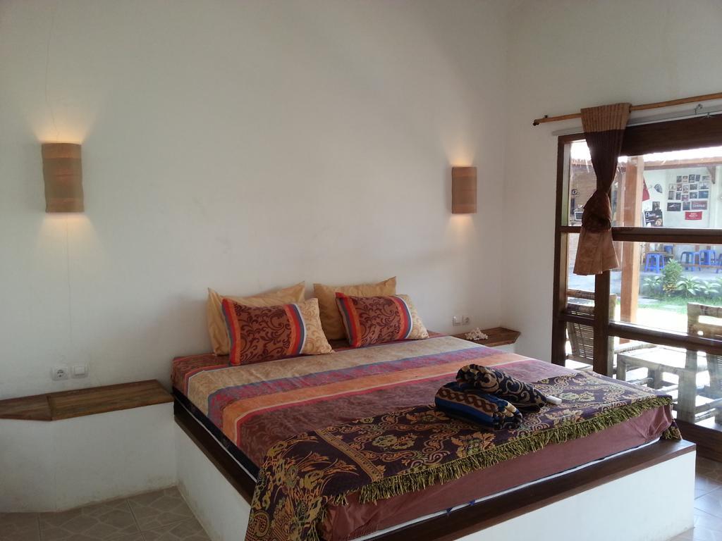 Classico Italiano Bed and Breakfast Gili Air Habitación foto